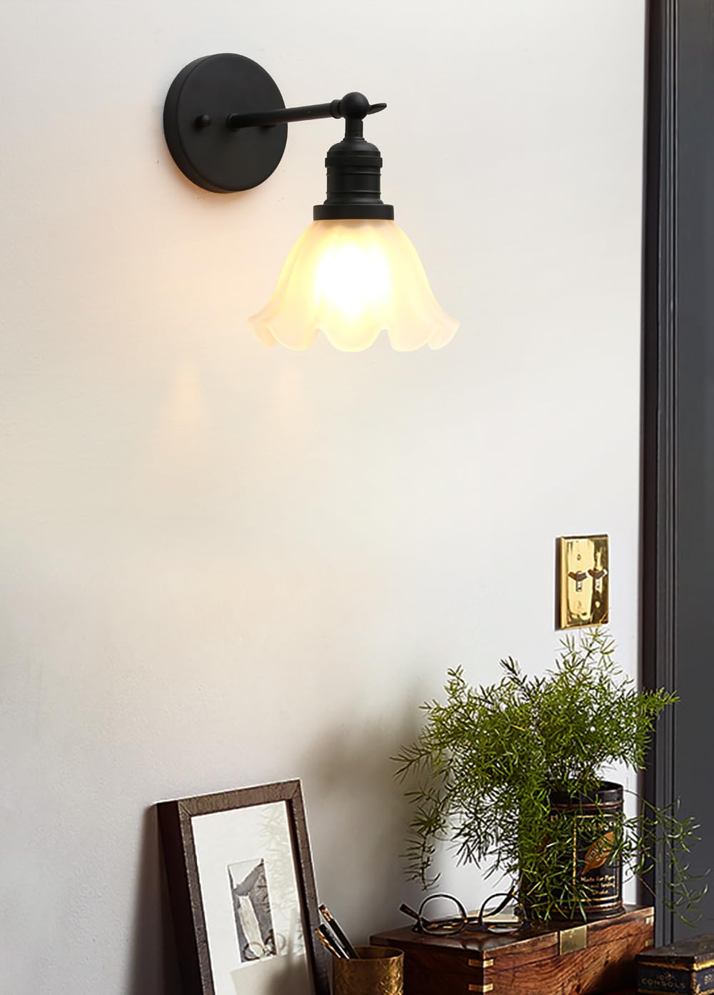 Single Matte Black Sconce Lighting Fixture with Lotus Leaf Shape Shade